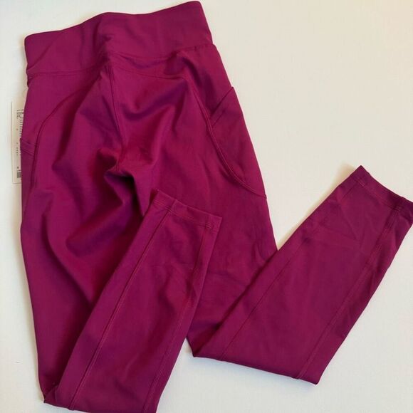 Lululemon invigorate HR tight 28” size 4 - Picture 5 of 5